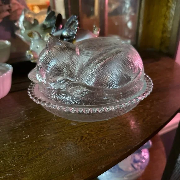 Glass Cat Trinket Dish Indiana Glass Vintage Cat on a nest - Picture 1 of 1